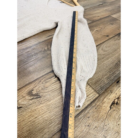 Chico’s Womens Knit Sweater Beige V Neck Size 3/ US XL Long Sleeve - Picture 12 of 15